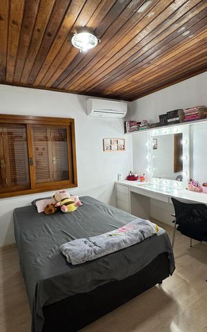 Casa à venda com 942m², 3 quartos e 4 vagas Casa à venda com 942m², 3 quartos e 4 vagasSuíte 2