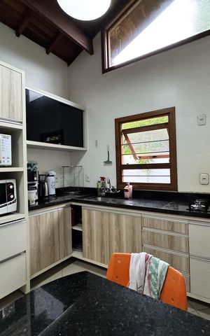 Casa à venda com 942m², 3 quartos e 4 vagas Casa à venda com 942m², 3 quartos e 4 vagasCozinha