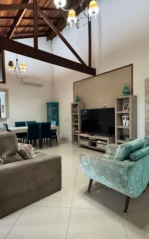 Casa à venda com 942m², 3 quartos e 4 vagas Casa à venda com 942m², 3 quartos e 4 vagasSala