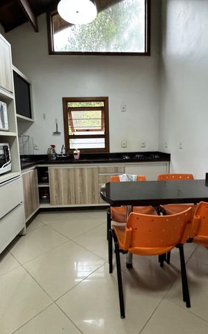Casa à venda com 942m², 3 quartos e 4 vagas Casa à venda com 942m², 3 quartos e 4 vagasCozinha