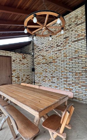 Casa à venda com 942m², 3 quartos e 4 vagas Casa à venda com 942m², 3 quartos e 4 vagasÁrea Gourmet