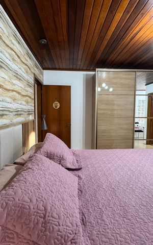 Casa à venda com 942m², 3 quartos e 4 vagas Casa à venda com 942m², 3 quartos e 4 vagasSuíte 1