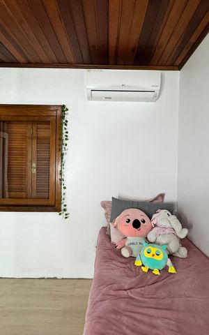 Casa à venda com 942m², 3 quartos e 4 vagas Casa à venda com 942m², 3 quartos e 4 vagasQuarto 1