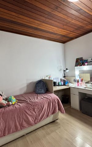 Casa à venda com 942m², 3 quartos e 4 vagas Casa à venda com 942m², 3 quartos e 4 vagasQuarto 1