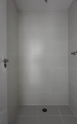 Apartamento à venda com 51m², 2 quartos e 1 vaga Apartamento à venda com 51m², 2 quartos e 1 vagaBanheiro