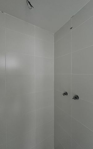 Apartamento à venda com 51m², 2 quartos e 1 vaga Apartamento à venda com 51m², 2 quartos e 1 vagaBanheiro