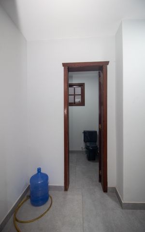 Casa à venda com 280m², 3 quartos e 2 vagas Casa à venda com 280m², 3 quartos e 2 vagasCozinha
