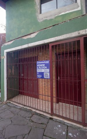 Casa à venda com 280m², 3 quartos e 2 vagas Casa à venda com 280m², 3 quartos e 2 vagasPlaca