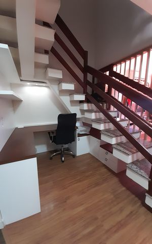 Casa à venda com 135m², 3 quartos e 2 vagas Casa à venda com 135m², 3 quartos e 2 vagasSala