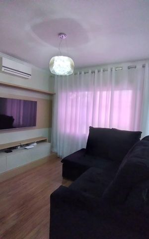 Casa à venda com 135m², 3 quartos e 2 vagas Casa à venda com 135m², 3 quartos e 2 vagasSala