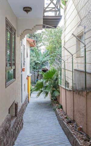 Casa à venda com 799m², 4 quartos e 2 vagasQuintal
