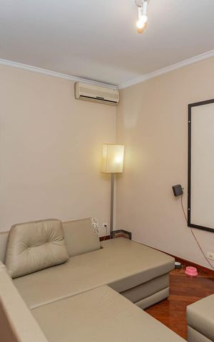 Casa à venda com 799m², 4 quartos e 2 vagasSala de TV