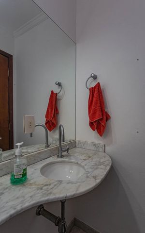 Casa à venda com 799m², 4 quartos e 2 vagasLavabo