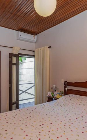 Casa à venda com 799m², 4 quartos e 2 vagasSuíte 2
