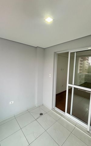 Apartamento à venda com 60m², 2 quartos e 1 vaga Apartamento à venda com 60m², 2 quartos e 1 vagaSala - Sala de Jantar Varanda