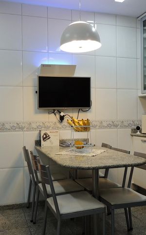 Casa de condomínio à venda com 424m², 5 quartos e 5 vagasCozinha - Armários
