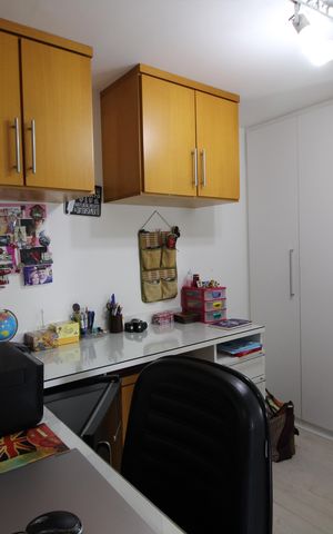 Apartamento à venda com 80m², 2 quartos e 1 vagaEscritório