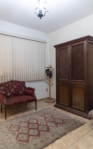 Casa à venda com 256m², 3 quartos e 4 vagas Casa à venda com 256m², 3 quartos e 4 vagasSala