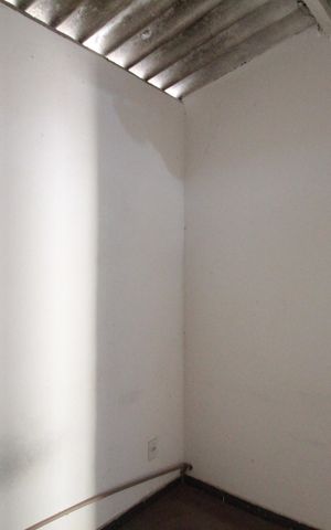 Casa à venda com 360m², 5 quartos e 1 vagaCasa dos Fundos | Quartos