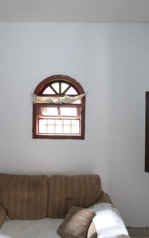 Casa à venda com 360m², 5 quartos e 1 vagaSala