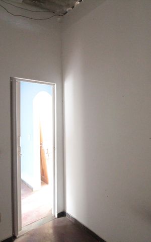 Casa à venda com 360m², 5 quartos e 1 vagaCasa dos Fundos | Quartos