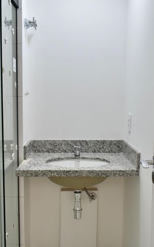 Studio à venda com 25m², 0 quarto e sem vaga Studio à venda com 25m², 0 quarto e sem vagaBanheiro