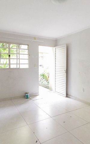 Casa de condomínio à venda com 62m², 2 quartos e 1 vaga Casa de condomínio à venda com 62m², 2 quartos e 1 vagaSala