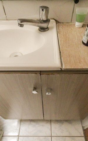 Casa de condomínio à venda com 62m², 2 quartos e 1 vaga Casa de condomínio à venda com 62m², 2 quartos e 1 vagaBanheiro