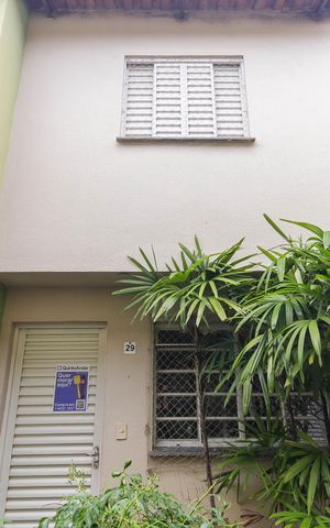 Casa de condomínio à venda com 62m², 2 quartos e 1 vaga Casa de condomínio à venda com 62m², 2 quartos e 1 vagaFachada
