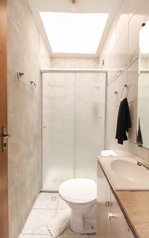 Casa de condomínio à venda com 62m², 2 quartos e 1 vaga Casa de condomínio à venda com 62m², 2 quartos e 1 vagaBanheiro