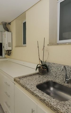 Apartamento à venda com 203m², 4 quartos e 3 vagasÁrea gourmet