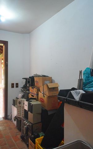Casa à venda com 300m², 5 quartos e 2 vagasDespensa
