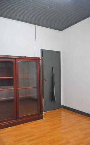 Casa à venda com 300m², 5 quartos e 2 vagasQuarto 4