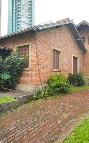 Casa à venda com 300m², 5 quartos e 2 vagasÁrea externa