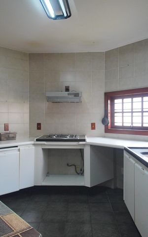Casa à venda com 300m², 5 quartos e 2 vagasCozinha