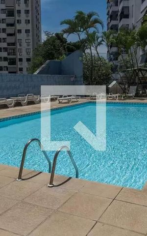 Apartamento à venda com 80m², 2 quartos e 1 vagaÁrea comum