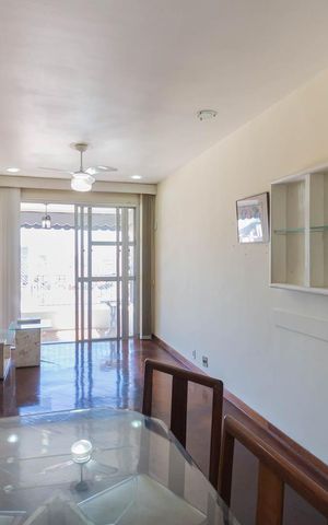 Apartamento à venda com 80m², 2 quartos e 1 vagaSala