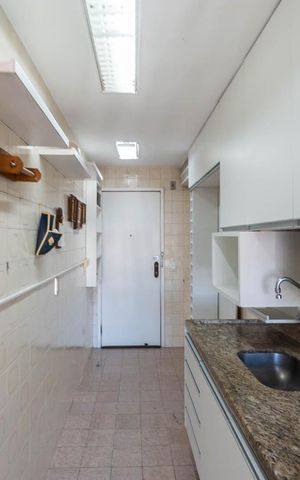Apartamento à venda com 80m², 2 quartos e 1 vagaCozinha