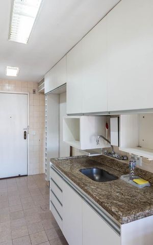 Apartamento à venda com 80m², 2 quartos e 1 vagaCozinha