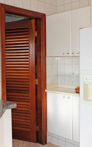 Casa de condomínio para alugar com 779m², 3 quartos e 3 vagasCozinha