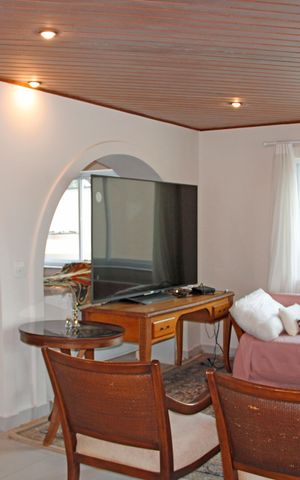 Casa de condomínio para alugar com 779m², 3 quartos e 3 vagasedícula