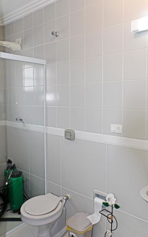 Casa de condomínio para alugar com 779m², 3 quartos e 3 vagasedícula