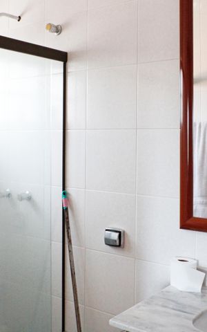 Casa de condomínio para alugar com 779m², 3 quartos e 3 vagasBanheiro do Quarto 3