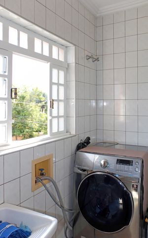 Casa de condomínio para alugar com 779m², 3 quartos e 3 vagasÁrea de Serviço