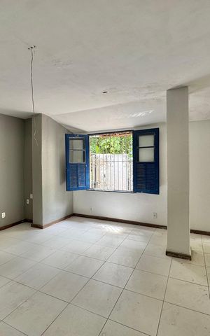 Casa para alugar com 30m², 1 quarto e 1 vaga Casa para alugar com 30m², 1 quarto e 1 vagaSala/Quarto