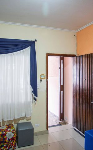 Casa à venda com 118m², 3 quartos e 1 vagaSala de TV