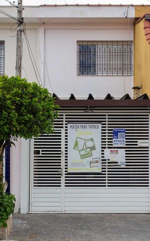 Casa à venda com 118m², 3 quartos e 1 vagaFachada