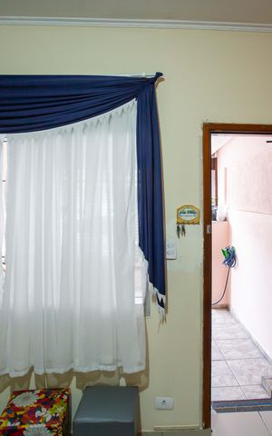 Casa à venda com 118m², 3 quartos e 1 vagaSala de TV