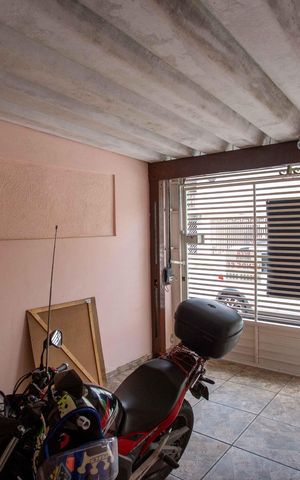Casa à venda com 118m², 3 quartos e 1 vagaGaragem