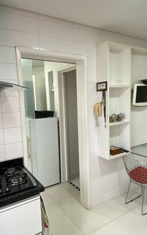 Apartamento à venda com 134m², 3 quartos e 3 vagas Apartamento à venda com 134m², 3 quartos e 3 vagasCozinha